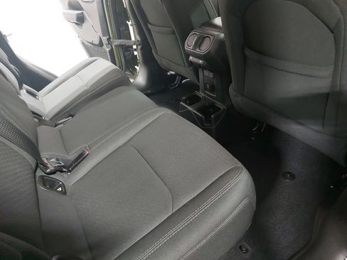 Used 2022 Jeep Gladiator Sport image 11