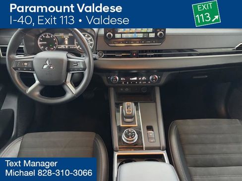 Used 2024 Mitsubishi Outlander SE image 13