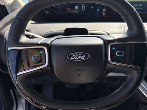 Certified 2025 Ford Expedition Platinum AWD/4WD image 40