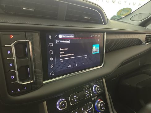 Certified 2023 GMC Yukon XL Denali image 20