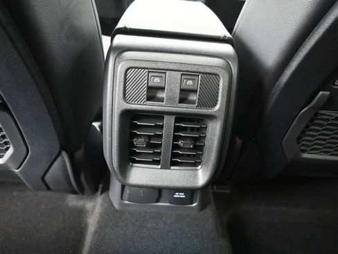 Used 2026 Ford Bronco Badlands AWD/4WD image 27