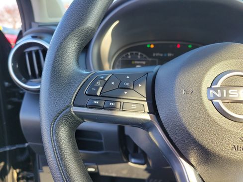 Certified 2023 Nissan Kicks SV image 22