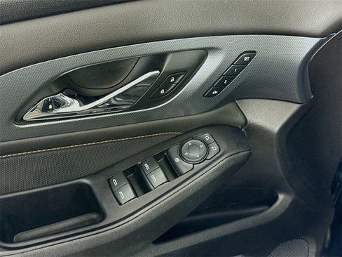 Used 2018 Chevrolet Traverse Premier w/ Redline Edition image 12