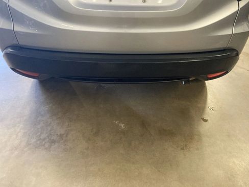 Used 2018 Honda HR-V LX image 24