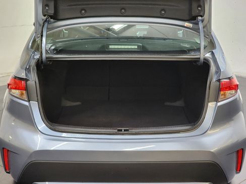 Used 2022 Toyota Corolla LE image 7