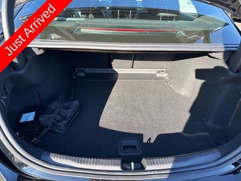 Used 2025 Mercedes-Benz C 300 Sedan image 8