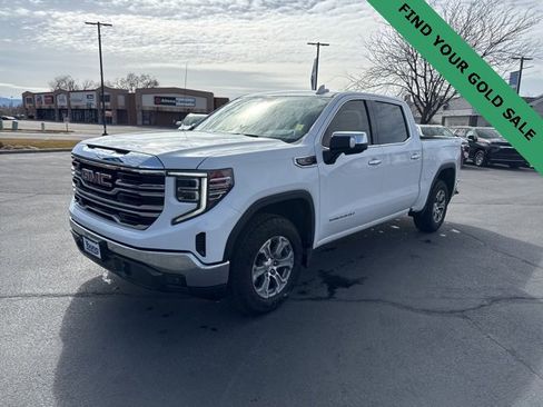 Used 2023 GMC Sierra 1500 SLT image 3