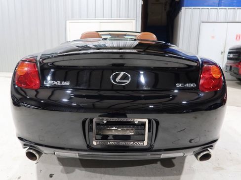 Used 2005 Lexus SC 430 Convertible w/ Preferred Accessory Pkg RWD image 4