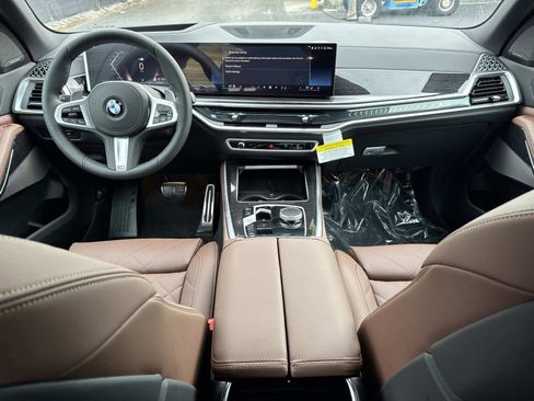 New 2026 BMW X5 xDrive40i w/ M Sport Package image 17