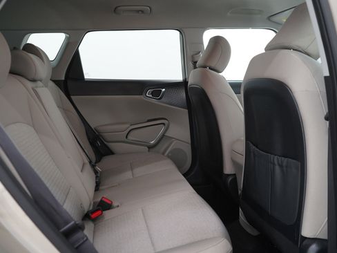 Used 2020 Kia Soul EX image 12