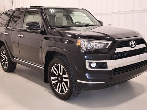 Used 2015 Toyota 4Runner Limited AWD/4WD image 3