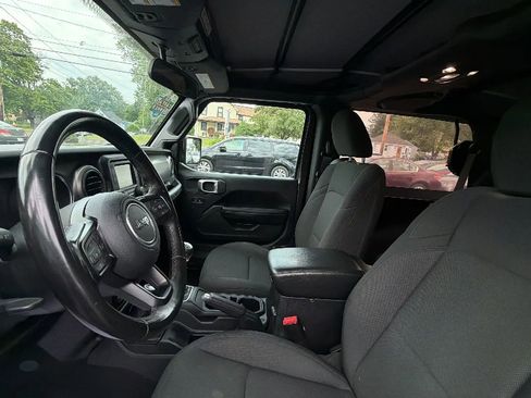 Used 2020 Jeep Wrangler Sport AWD/4WD image 10