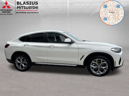 Used 2025 BMW X4 xDrive30i AWD/4WD image 15
