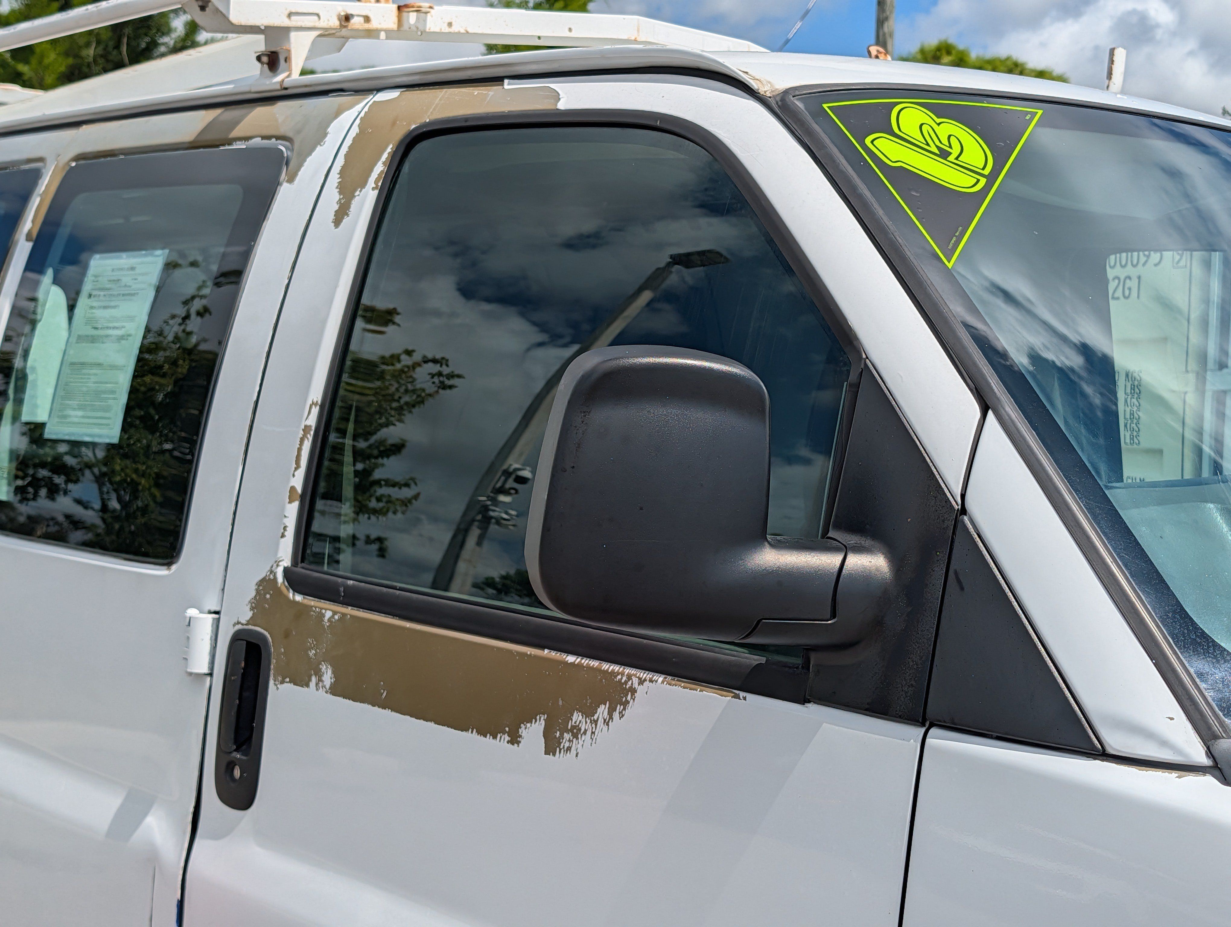Used 2013 Chevrolet Express 3500 Extended RWD image 11