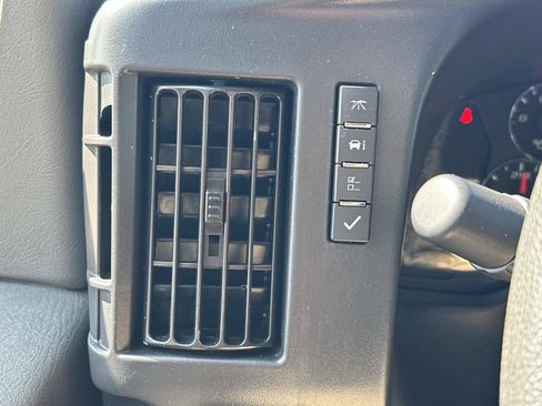 Certified 2025 Chevrolet Express 2500 w/ Driver Convenience Package RWD image 22