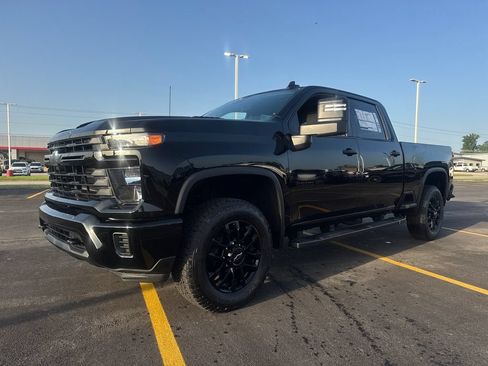 New 2026 Chevrolet Silverado 2500 Custom AWD/4WD image 2