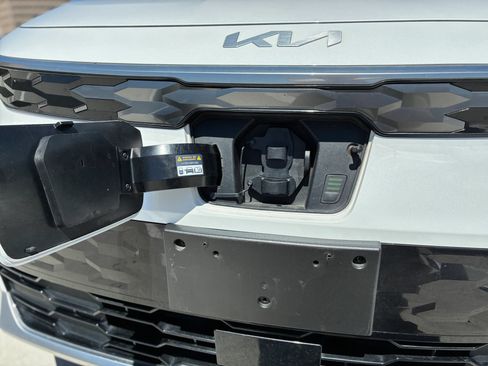 Used 2023 Kia Niro Wind FWD image 24