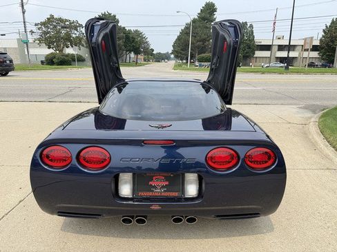 Used 1999 Chevrolet Corvette 2LT w/ Performance Handling Pkg image 6