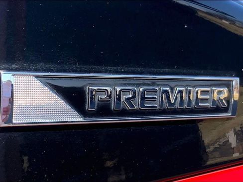 Used 2018 Chevrolet Malibu Premier w/ Premier Sun and Wheel Package image 10