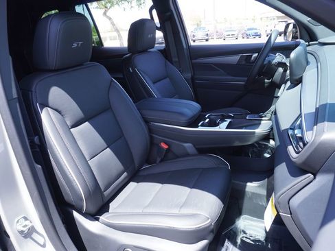 New 2026 Buick Enclave Sport Touring w/ Power Package FWD image 13