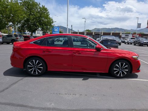 Used 2023 Honda Civic EX image 2