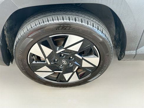 Used 2025 Hyundai Kona SEL AWD/4WD image 11
