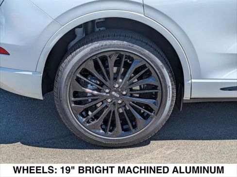 Used 2024 Lincoln Corsair Reserve w/ Equipment Group 201A image 9