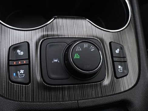 Used 2023 GMC Acadia SLT w/ Elevation Edition AWD/4WD image 35