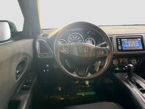 Used 2021 Honda HR-V Sport image 20