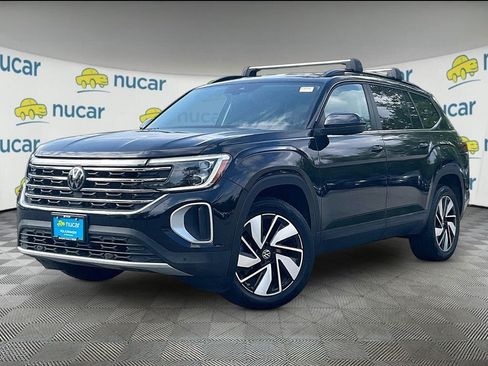 Used 2024 Volkswagen Atlas SE AWD/4WD image 3