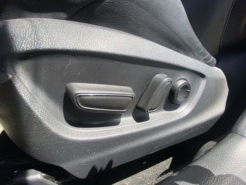 Used 2019 Toyota Corolla XSE FWD image 12