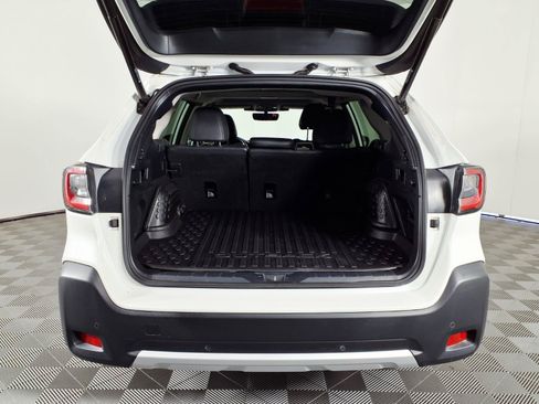 Used 2023 Subaru Outback Limited AWD/4WD image 8