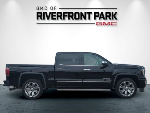 Used 2018 GMC Sierra 1500 Denali w/ Denali Ultimate Package AWD/4WD image 2