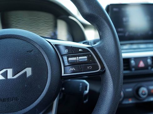 Used 2023 Kia Forte LXS FWD image 29