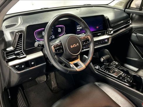 Used 2023 Kia Sportage EX image 16