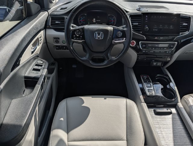Used 2022 Honda Pilot Touring image 12