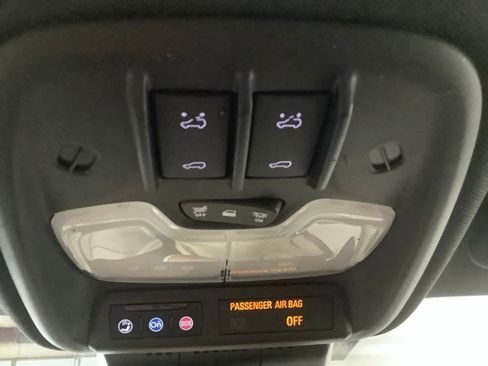 Used 2024 GMC Canyon AT4 w/ Canyon Safety Plus Package AWD/4WD image 21