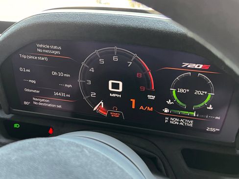 Used 2018 McLaren 720S Performance RWD image 28