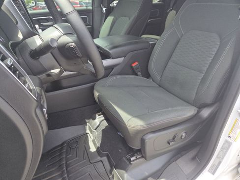 Used 2025 RAM 1500 Big Horn RWD image 26