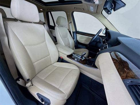 Used 2017 BMW X3 sDrive28i image 29