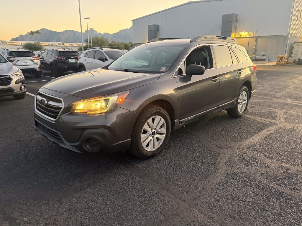 Used 2019 Subaru Outback 2.5i AWD/4WD image 3