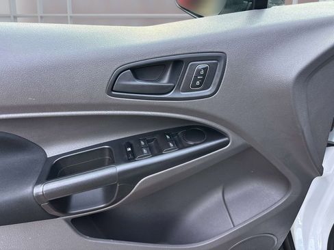 Used 2022 Ford Transit Connect XL image 17