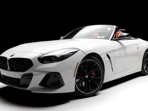 Used 2025 BMW Z4 M40i w/ Edition image 21