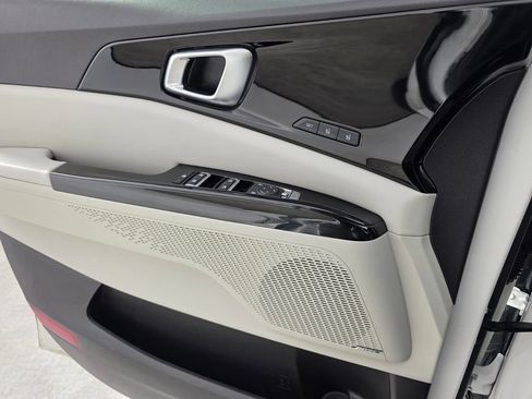Used 2022 Kia Carnival SX Prestige FWD image 27