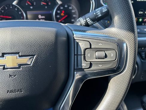 Used 2023 Chevrolet Blazer LT FWD image 25