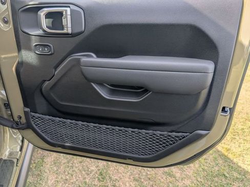 New 2026 Jeep Gladiator Sport image 29