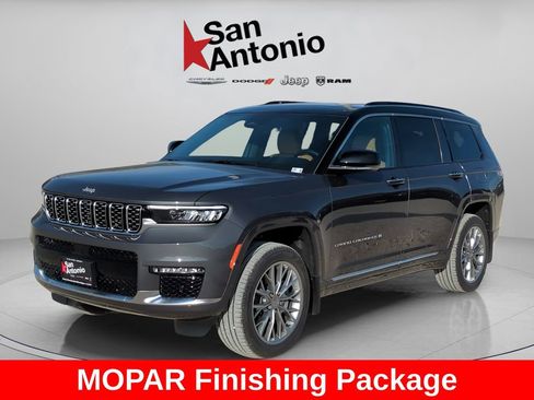 New 2025 Jeep Grand Cherokee L Summit w/ MOPAR Finishing Package AWD/4WD image 4