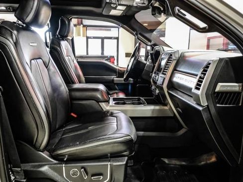 Used 2017 Ford F250 Platinum w/ Platinum Ultimate Package image 35