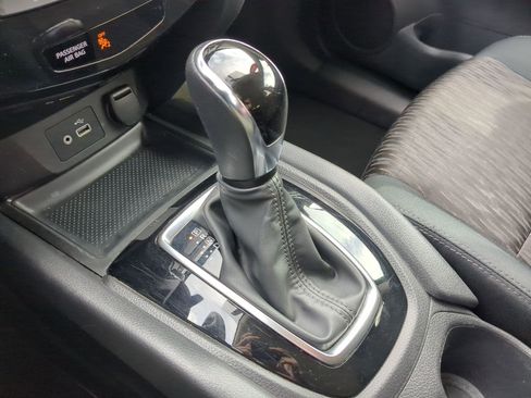 Used 2018 Nissan Rogue S w/ S Value Package image 22