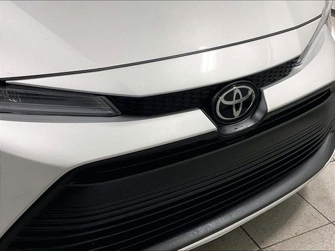 Used 2024 Toyota Corolla LE FWD image 30